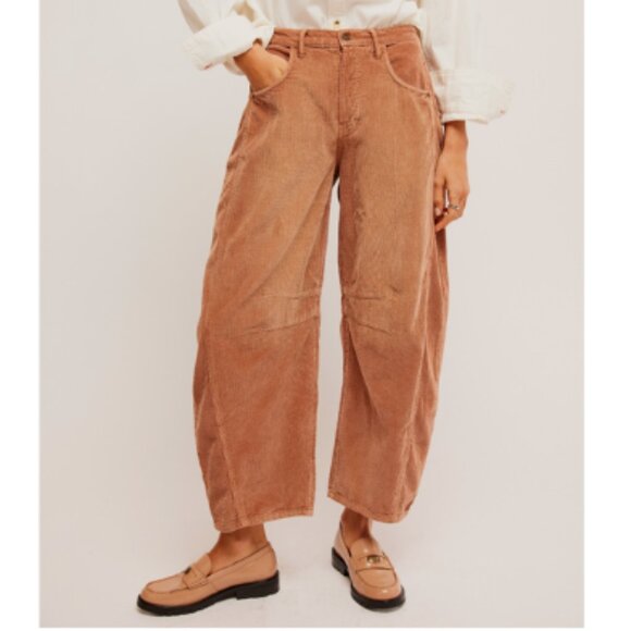 🆕 FREE PEOPLE We The Free Good Luck Cord Barrel Jeans / Emperador - Picture 2 of 5